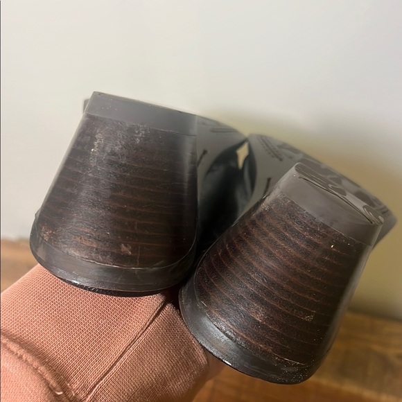 Ariat Black and Tan Mules Slip On with Heel, Retro Women’s 6.5 - Picture 9 of 10